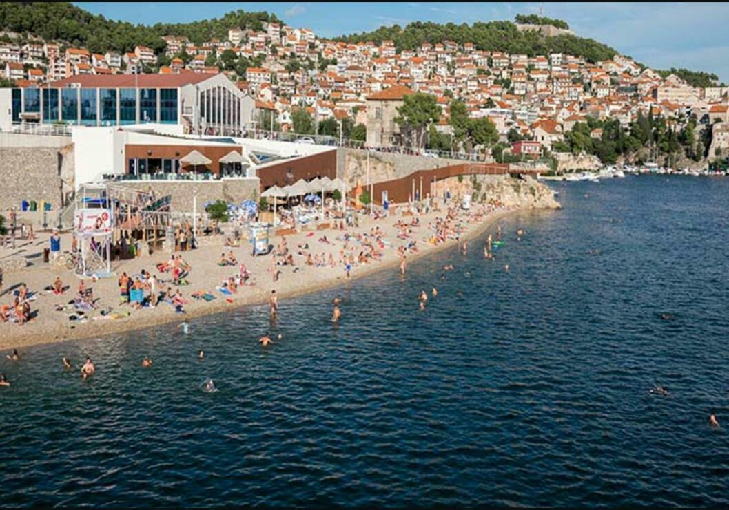 Hotel Apartman Baraka à Šibenik Extérieur photo