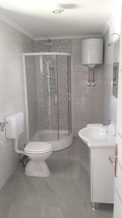 Hotel Apartman Baraka à Šibenik Extérieur photo